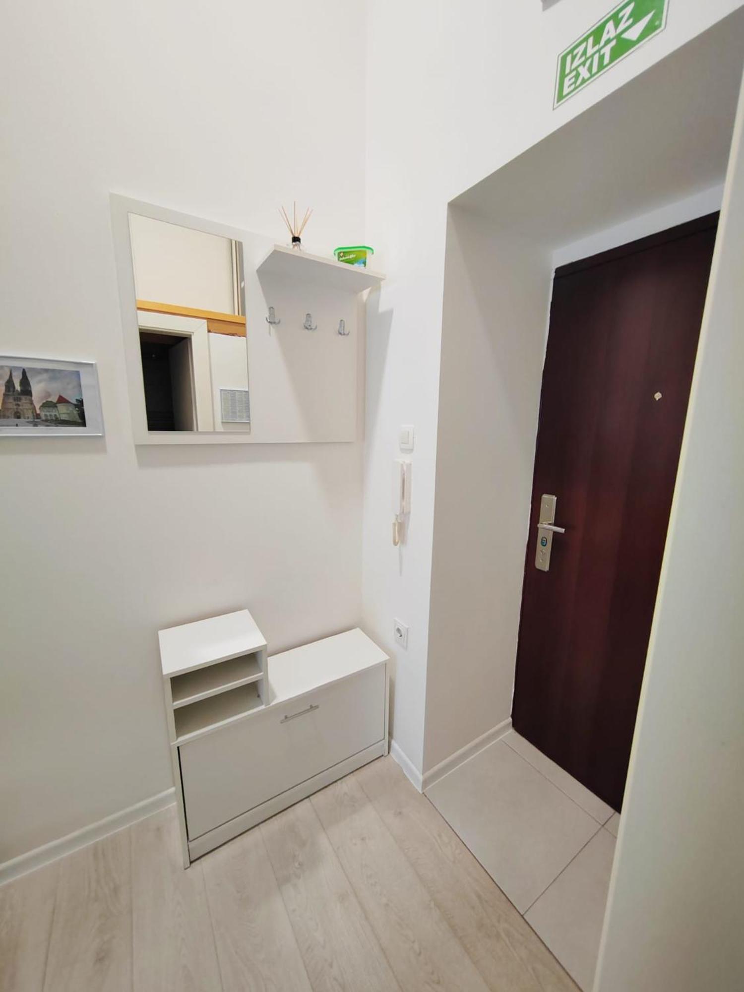 Apartment Hit Zagabria Esterno foto